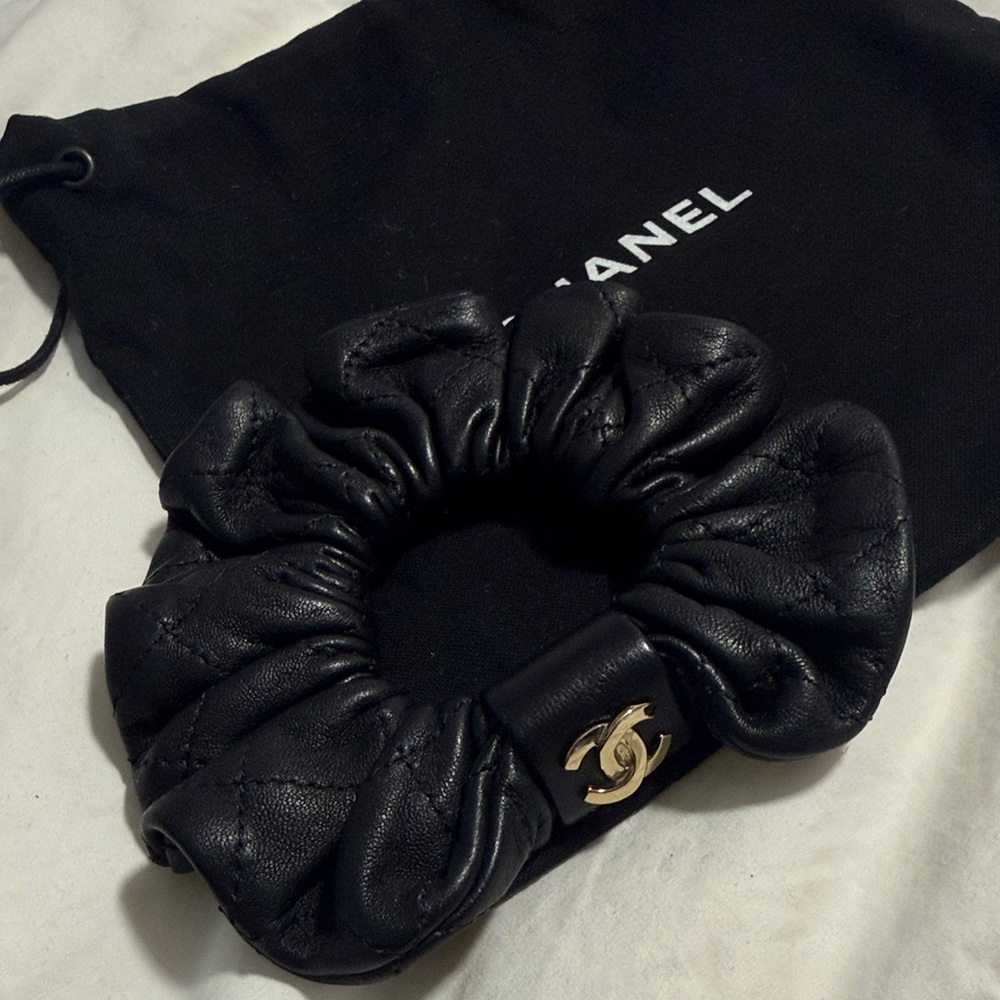 CHANEL Black Quilted Leather Hair Scrunchie with Gold CC Charm